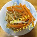 emitan52's cooksnap of when they made にんじんﾋﾟｰﾏﾝ春雨のｵｲｽﾀｰ炒め.