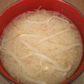 和理助's cooksnap of when they made もやしの味噌汁.