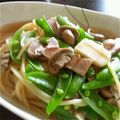 ゆかぴん☆★☆'s cooksnap of when they made スナップエンドウとしめじのスープスパ.