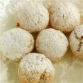 mariko1713's cooksnap of when they made *HMでザクザクほろり胡桃のスノーボール.