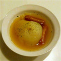 char1220's cooksnap of when they made 新たまねぎとハーブソーセージのスープ.