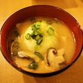 BiwacoJune's cooksnap of when they made 新たまねぎ・丸ごとお味噌汁.