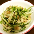 サトモユリア's cooksnap of when they made 豆苗としめじの塩麹炒め.