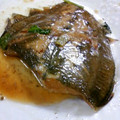 Yuminmama's cooksnap of when they made ウチの定番☆カレイの煮付け.