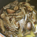 iketa's cooksnap of when they made きのこのアヒージョ.