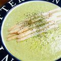 ヨシレモン's cooksnap of when they made ホワイトアスパラのアボカドクリームソース.