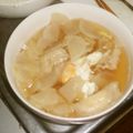 toshiebaba's cooksnap of when they made 大根と餃子の卵スープ.