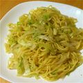 大王イカ's cooksnap of when they made レタスの外側の葉で塩焼そばを作ってみた.