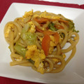 べるＬ＠ＮＩ's cooksnap of when they made 焼うどん目玉焼きのっけ.