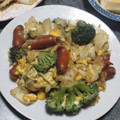 キャロライン藤元's cooksnap of when they made ふんわり卵とソーセージのガーリック炒め.