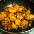 ぐっさんおよよ's cooksnap of when they made 新ジャガと豚肉のこってり揚げ煮。.