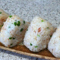 Akosua's cooksnap of when they made ＊天かすとネギのたぬきおにぎり＊.