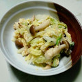 yu_w's cooksnap of when they made 白菜と油揚げの和風炒め.