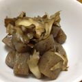 おやつ缶's cooksnap of when they made 舞茸とこんにゃくのピリ辛煮.