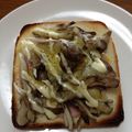 YUKIKI☆'s cooksnap of when they made ♡朝食に…舞茸トースト♡.