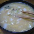 ゆみにゃむ's cooksnap of when they made 春色～レタス新玉味噌汁.