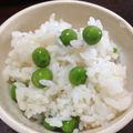 ぴにゃにゃ's cooksnap of when they made グリンピースご飯【後のせ方式】.