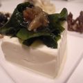 tomokoshiawase's cooksnap of when they made 梅とワカメのっけ冷奴.