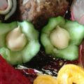 ムニくう's cooksnap of when they made キャラ弁✿キュウリで可愛いお花✿.