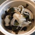 直大の嫁's cooksnap of when they made 新玉ねぎとワカメのごま油サラダ.