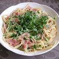 お茶むすめ's cooksnap of when they made ハムと貝割れの森々パスタ.