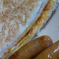 ナギヤ1114's cooksnap of when they made 卵とチーズのホットサンド.