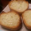 don_doko's cooksnap of when they made ★にんにく好きの簡単ガーリックトースト★.