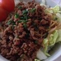 mayu7610's cooksnap of when they made 簡単！もやし＆レタスの焼き肉丼.