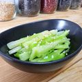 母ちゃん☆'s cooksnap of when they made 塩麹で☆ブロッコリーの茎のごま風味漬け.
