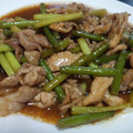 ♡えみちゃん♡'s cooksnap of when they made 簡単すぎる♪ニンニクの芽と豚の甘辛炒め.