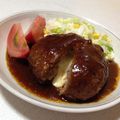 らむ（・×・）'s cooksnap of when they made チーズイン煮込みハンバーグ.