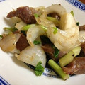 PetiCochon's cooksnap of when they made 砂肝と玉葱とセロリの黒胡椒炒め.