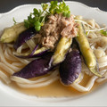にゃつめ〜's cooksnap of when they made 冷凍うどん＆レンジで茄子とツナの冷うどん.