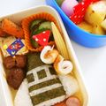 akohal's cooksnap of when they made キャラ弁★男の子が大好き！ロケット弁当.