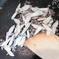 陸軍大尉's cooksnap of when they made ごぼうとひき肉の甘辛コチュ炒め.