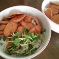 和理助's cooksnap of when they made 魚肉ソーセージの照り焼き丼.
