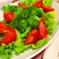 Marrietty's cooksnap of when they made トマトとレタスのサラダ.