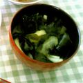 chanKAME's cooksnap of when they made 海老の殻出汁でたまごワカメスープ.