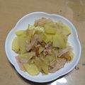 ラリー＆サラ's cooksnap of when they made （保育所）リヨネーズポテト.