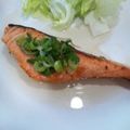 yoapiko's cooksnap of when they made お魚は美味しい☆鮭のソテーをねぎソースで.