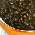 ごめっきー's cooksnap of when they made 圧力鍋とラカントSで作る糖質オフな黒豆.
