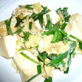 monemaruku's cooksnap of when they made にらと豆腐の卵とじ.
