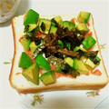 miimiiko's cooksnap of when they made とろ旨☆鮭フレーク＆アボカドトースト.