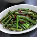 kookuro's cooksnap of when they made にんにくの芽とベーコンの甘辛炒め.