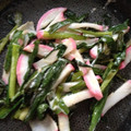 おぎゃさん's cooksnap of when they made ♡にらとかまぼこのマヨ炒め.