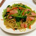 Ruri03's cooksnap of when they made ソーセージとチンゲン菜の焼きそば.