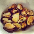 Explore34's cooksnap of when they made ムール貝のワイン蒸し.