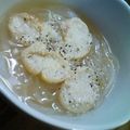 _n_a_o_'s cooksnap of when they made 麩de☆オニオングラタンスープ.
