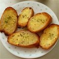 momolover's cooksnap of when they made ウチの簡単ガーリックトースト♪.