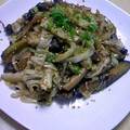 のぼる１０３１'s cooksnap of when they made ♪キャベツときのこの蒸しいため♪.